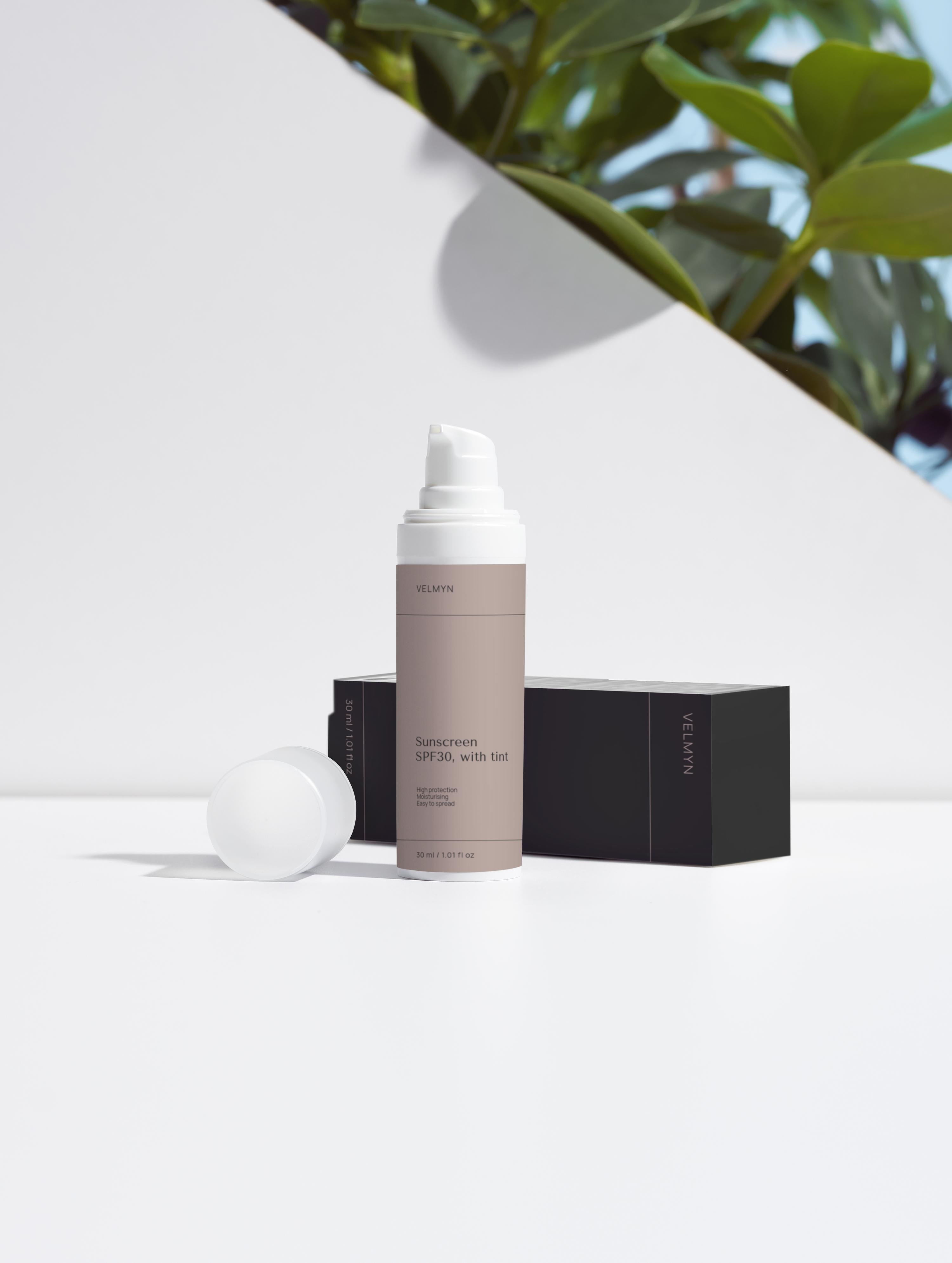 Sunscreen SPF30, with tint